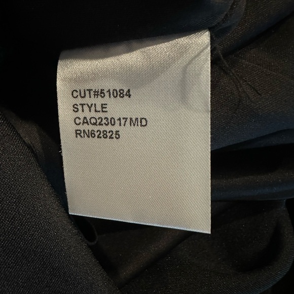 Tadashi Shoji Elegant Black and Cream lace Dress size 2 - Picture 10 of 10